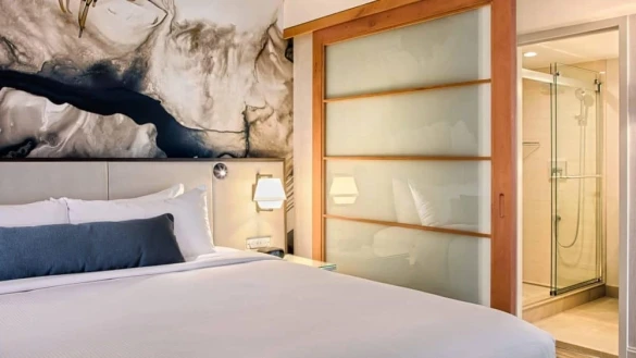 Delta Hotels by Marriott Vancouver Downtown Suites