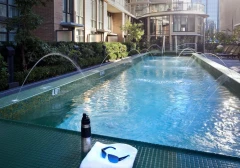 L'Hermitage Hotel Vancouver Canada