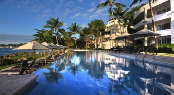 Infiniti Blu Luxury Ocean Front Condos