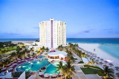 Krystal Grand Punta Cancun