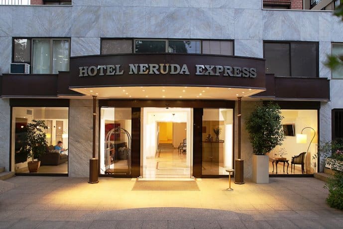 Hotelli Neruda