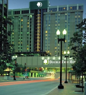 DoubleTree by Hilton Omaha Nebraska Hotel