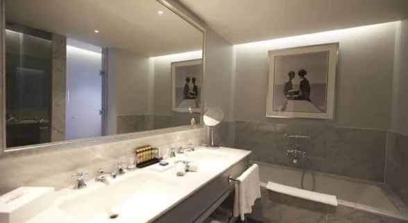 The Singular Santiago