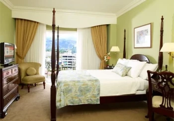 The Courtleigh Hotel & Suites