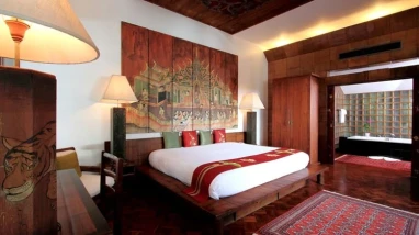 Mom Tri's Villa Royale