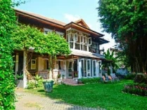 Banyan House Bed & Breakfast