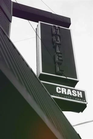 Crash Hotel Downtown Edmonton