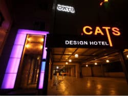 Hotel CATS - dialih keluar