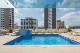 wimming pool,Steam room,Massage,Sauna,Sun terrace,