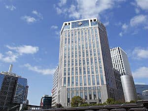Yokohama Bay Sheraton Hotel en torens