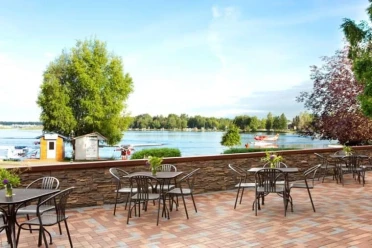 The Lakefront Hotel Anchorage Alaska