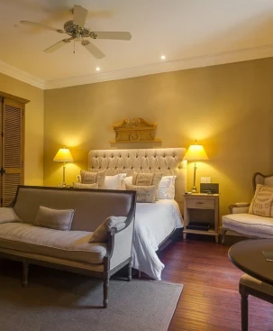 Bastion Luxury Hotel