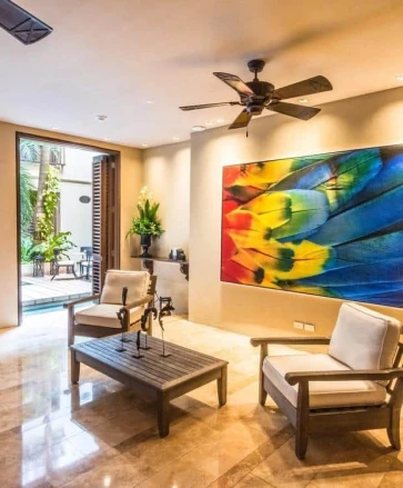 Bastion Luxury Hotel