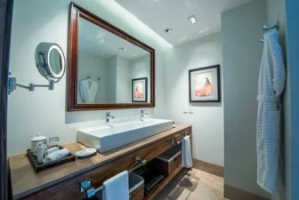 Square Small Luxury Hotel