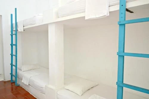 Media Luna Hostel