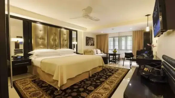 Terra Nova Hotel & Suites