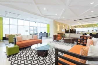Terra Nova Hotel & Suites