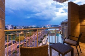 Terra Nova Hotel & Suites
