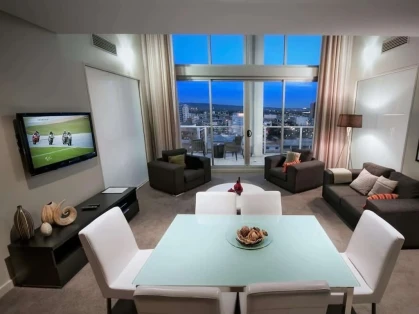 La Loft Apartments