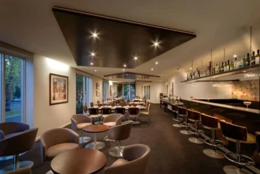 Best Western PLUS Travel Inn