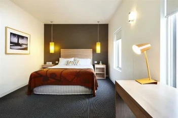 Saint Kilda Beach Hotel
