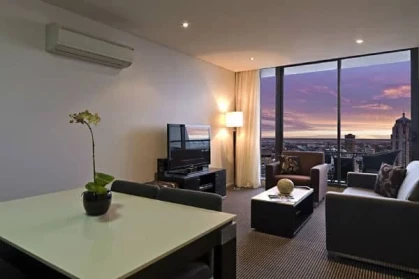 Meriton Suites Campbell Street