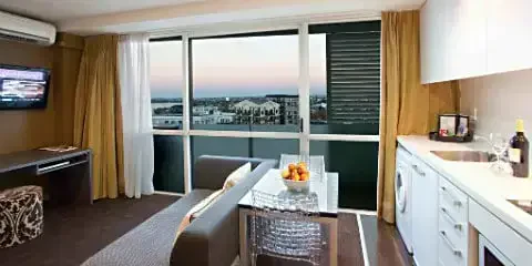 The Quadrant Hotel and Suites Auckland
