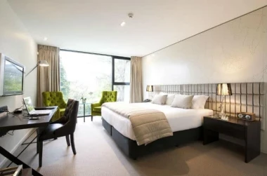 The George Hotel