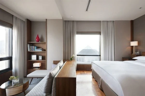 Les Suites Orient Bund