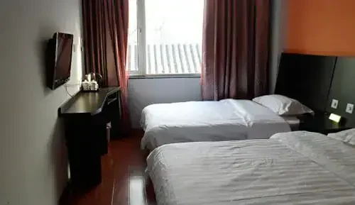 Spring Time Hostel