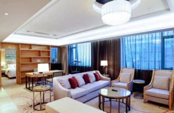Holiday Inn Chengdu Oriental Plaza