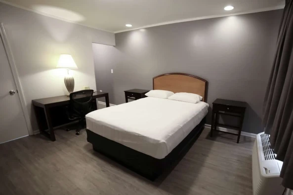 Parliament Resort - Metropolis Complex