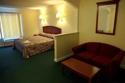 Executive Inn - Metropolis Complex