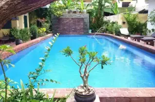 Residence Wat Damnak