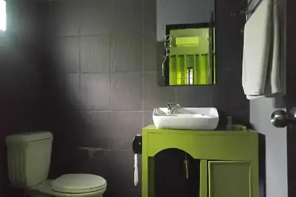 The 84 Hotel (River Queen)