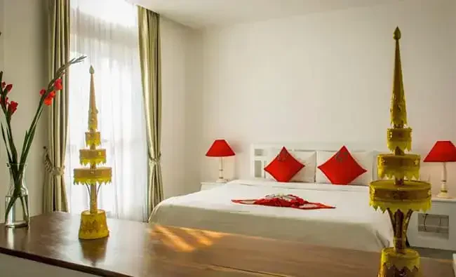 Frangipani Royal Palace Hotel & Spa