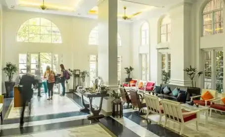 Frangipani Royal Palace Hotel & Spa