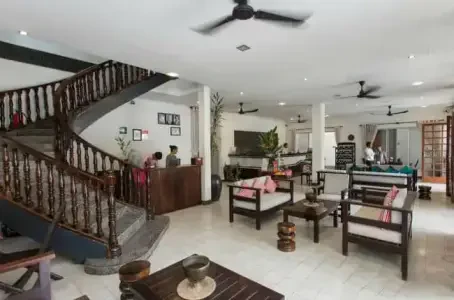 Apsara Centrepole Hotel