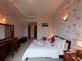 Parklane Hotel