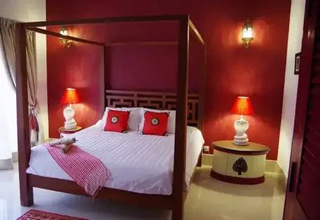 3 Monkeys Villa - Gay Hotel