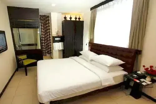 East Hotel