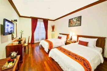 Royal Crown Hotel and Spa