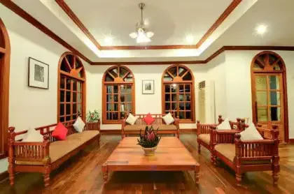 Royal Crown Hotel and Spa