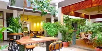 saravoan-royal-palace-phnom-penh Saravoan Royal Palace