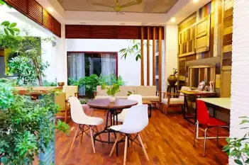 Saravoan Royal Palace