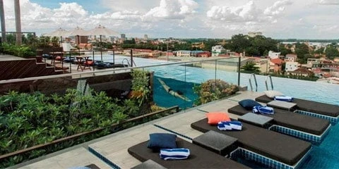 Aquarius-Hotel-Phnom-Penh-pool Aquarius Hotel & Urban Resort