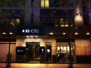 فندق Xi