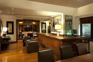 Xi Hotel