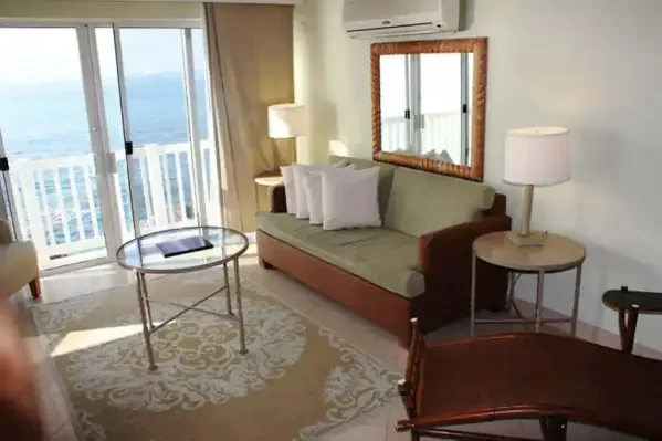 The Reefs Resort & Club