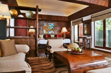 Mom Tri's Villa Royale